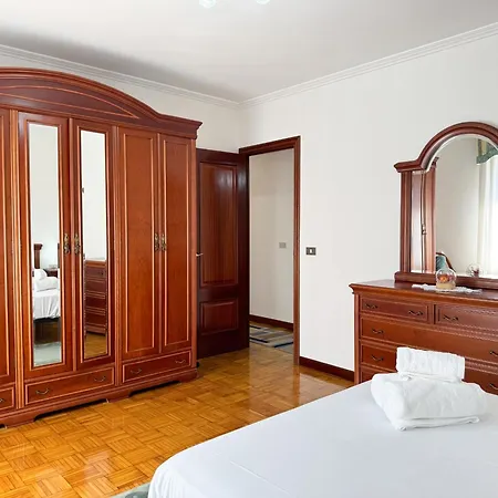 El Piso De La Abuela - Gregorio Espino 31 * Vigo
